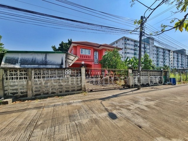 บ้านเดี่ยว ลาดพร้าว 117 สภาพสวยพร้อมอยู่ ใกล้รถไฟฟ้า MRT สถานีบางกะปิ