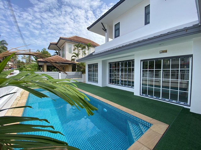 For Rent : Thalang, Private Pool Villa near Airport, 5 Bedrooms 4 Bathrooms