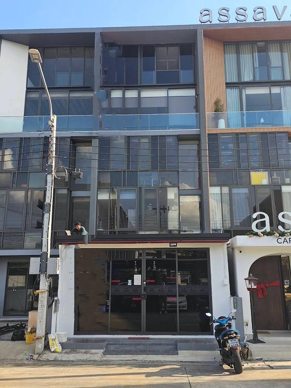 ให้เช่าโฮมออฟฟิศ 5 ชั้น โครงการ T59 Westgate Home Office พร้อมลิฟท์โดยสาร เฟอร์นิเจอร์บิวท์อิน 