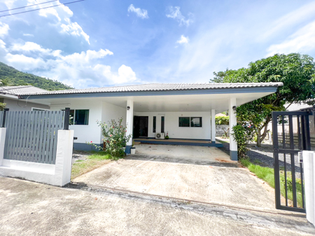 Beautiful house with a quiet atmosphere. and beautiful mountain views on Koh Samui