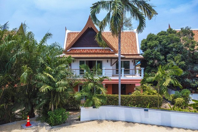 For Rent : Rawai, 2-story house, contemporary Thai style, 3 bedrooms 2 bathrooms