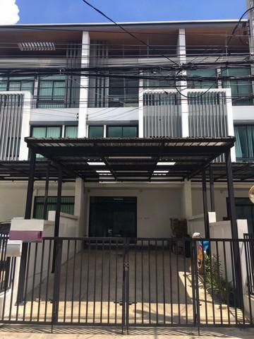 ให้เช่าทาวน์โฮม 3 ชั้น โครงการ Cozy Town Home ลาดพร้าว 71 ซอยนาคนิวาส