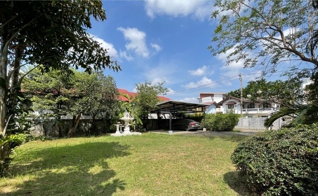 ขายบ้านโครงการ ?ออคิด วิลล่า (Orchid Villa)? ขนาด 250 คร.ว. 4 นอน 4 น้ำ ใกล้เซ็นทรัล อีสต์วิลล์, ราคา 45 ล้านบาท