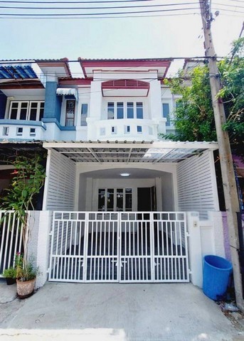 ขายบ้านทาวน์เฮ้าส์ 2 ชััน โครงการบุศรินทร์  พุทธมณฑลสาย4 รีโนเวททั้งหลัง  1.85 ลบ.