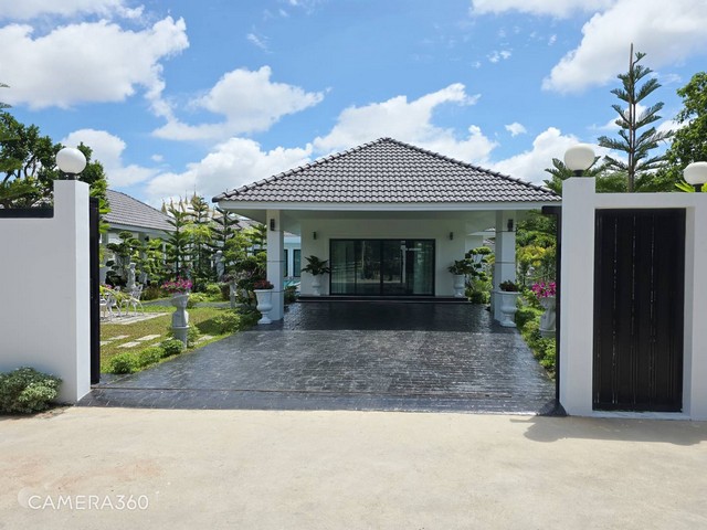 บ้านเดี่ยวสร้างใหม่เมืองพัทยา 320ตรว. ใกล้พัทยา Water space