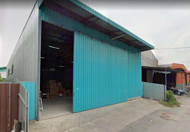 ให้เช่าโกดัง ลาดพร้าว101 โพธิ์แก้ว3 ขนาด 300ตรม.มีระบบไฟ 1 เฟส รถใหญ่เข้าออกได้ โกดังสูง 6 เมตร ใกล้ เดอะมอล์บางกะปิ