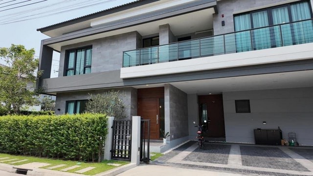 S2518 ให้เช่าและขายบ้านเดี่ยว 2 ชั้น โครงการเดอะซิตี้บางนา หลังมุม พร้อมเฟอร์นิเจอร์ ใกล้เมกาบางนา
