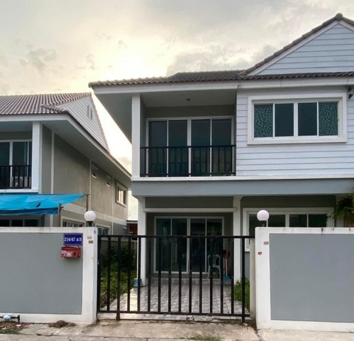 บ้านแฝด เครือสหพัฒน์ หมู่บ้านคันทรี วิลเลจ 3 ซอยไร่ 1 ศรีราชา TP-H0155