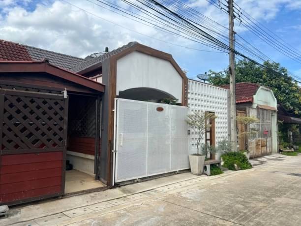 โซนแม่เหียะ? บ้านอำเภอเมือง? หลังตลาดแม่เหียะ 1.59 ล.เท่านั้น 25 ตรว. บ้านชั้นเดียว ไปสนามบิน 14 นาทีเท่านั้น ขายต่ำกว่าราคาประเมิน
