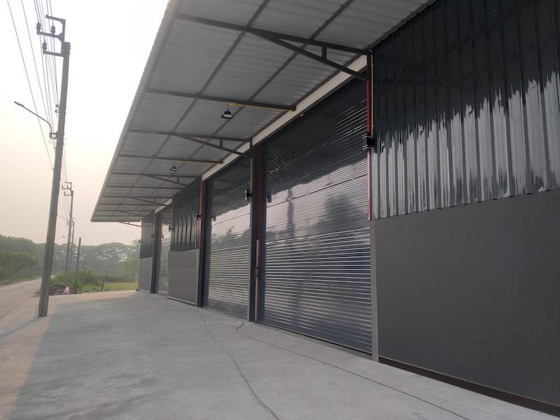 ให้เช่า-ขายโกดัง สร้างใหม่ มีสำนักงาน ขนาด 280ตรม. ติดถนนนิมิตรใหม่ คลองสามวา ซอย55 เข้าซอยเพียง50ม.จากถนนใหญ่6เลน ใกล้มีนบุรี