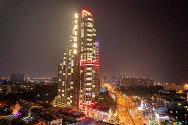 //ลดเพิ่ม//ขายคอนโดเดอะ ริเวียร่า โอเชี่ยน ไดร์ฟ (Riviera Ocean Drive Condo) ชั้น 11 (30.97 ตร.ม.), 1 น. 1 น้ำ (วิวทะเล), ราคาขาย 3,199,999 บาท