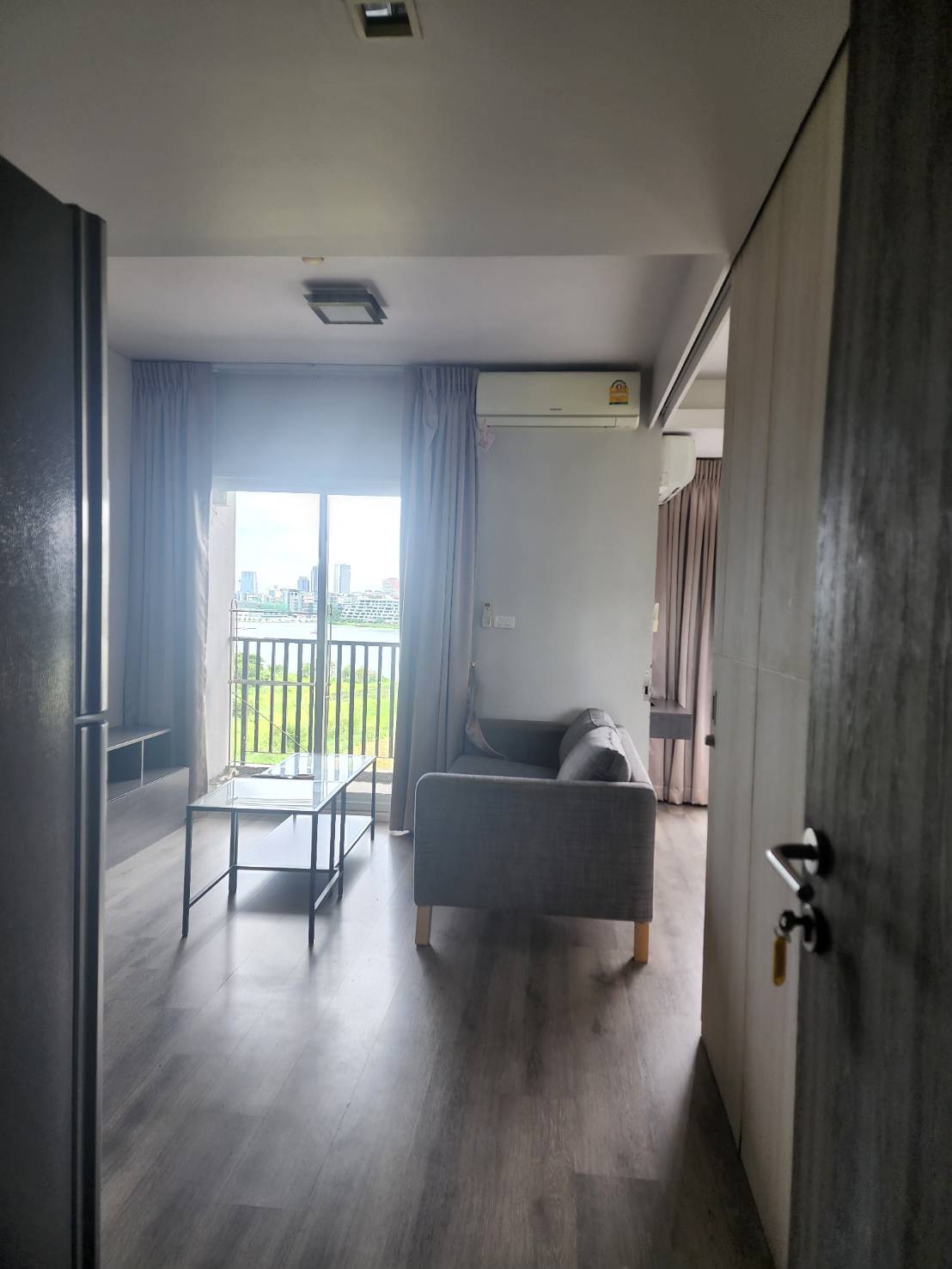 condo ดับเบิ้ล เลค เมืองทองธานี พื้นที่เท่ากับ 34 ตร.-ม. 1ห้องนอน 1900000 BAHT ไม่ไกลจาก ลานริมทะเลสาบเมืองทองธานี สภาพแวดล้อมดี วิวทะเลสาบ