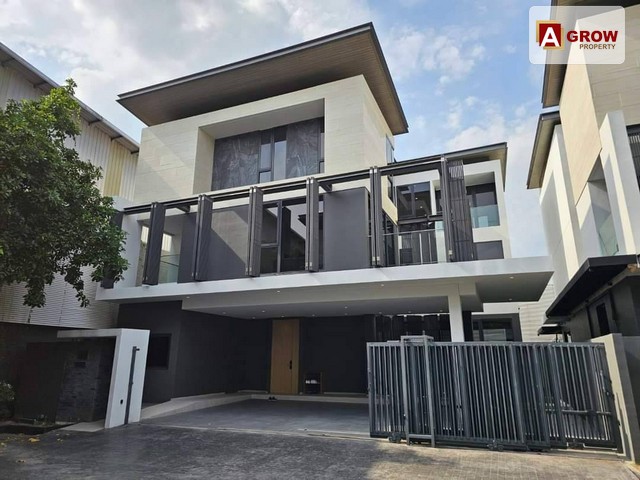 ม. ดิ เออร์เบิน รีเซิร์ฟ  บ้านเดี่ยวหลังใหญ่ พร้อมอยู่ ทำเลคุณภาพ ซอยพัฒนาการ 53 บ้านเดี่ยวหรู 3 ชั้น ระดับ Super Luxury 
