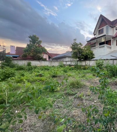 ที่ดินเปล่า 160 ตร.ว ใน มบ.สุวิชาดา  ตรงข้าม รพ.สันทราย 2 กม. โฉนดพร้อมโอน น้ำ ประปา ไฟฟ้า เข้าถึง