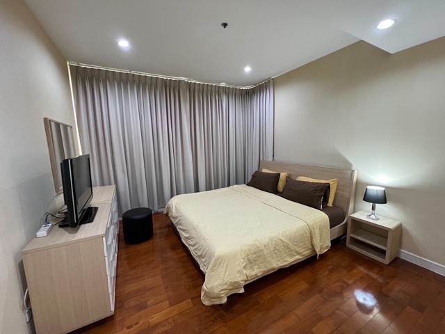 ให้เช่าคอนโด Baan Siri 24 : บ้าน สิริ ทเวนตี้โฟร์ ห้องแต่งครบพร้อมเอยู่ 1 ห้องนอน 1 ห้องน้ำ ขนาด 60 ตรม