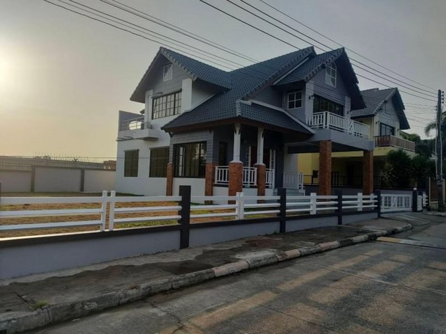บ้านเช่าศรีราชา บ้านเดี่ยว 4 นอน คันทรีโฮม-ศรีราชา ใกล้เจปาร์ค TP-H0190