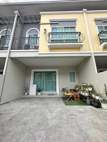 EPL-HS1261 ขายทาวน์โฮม 2 ชั้น ถนนพัฒนาชนบท 3 โครงการ The Verona Village Rama 9-Krungthepkrita เดอะ เวโรน่า วิลเลจ 