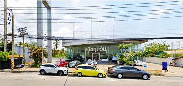 MRT ตลาดบางใหญ่ 2 กม. วัดเสาธงหิน ให้เช่าโชว์รูม 4 ชั้น 785ตรว. 3,550ตรม. ทำเลดีมาก 4โถง 6น้ำ 4แอร์ จอดรถได้หลายคัน