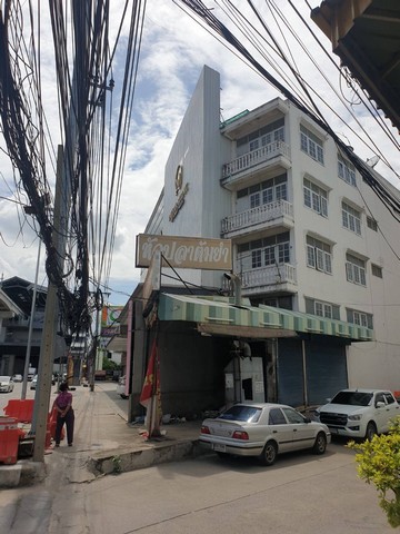 ให้เช่าตึก? อาคารพาณิชย์? 4? ชั้นครึ่ง? ติดรถไฟฟ้าสายสีชมพู สถานี?มัยลาภ? ซอยรามอินทรา43? วัชลพล?     ZB?062