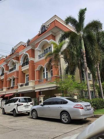  ให้เช่าทาวน์โฮม 3.5 ชั้น โครงการคาซ่า ซิตี้ ลาดพร้าว เลียบทางด่วน