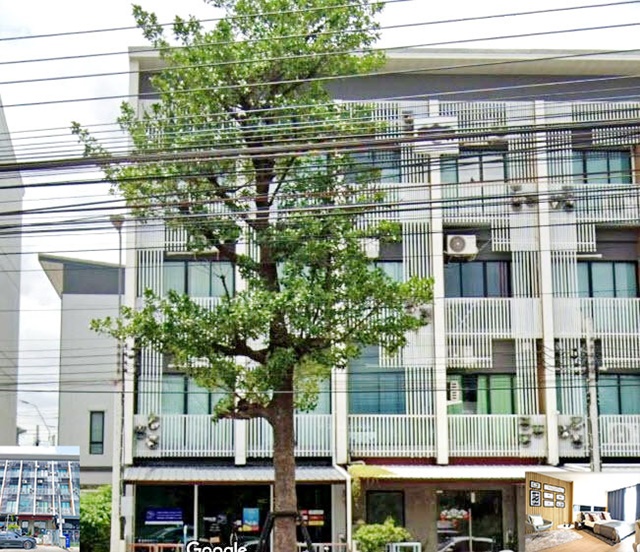 วงแหวน  MRT คู้บอน ให้เช่าโฮมออฟิศ 4 ชั้น กั้นห้อง 21ตรว. 290ตรม. ทำเลดีมาก ทำออฟฟิศ 4นอน 4น้ำ 5จอดรถ