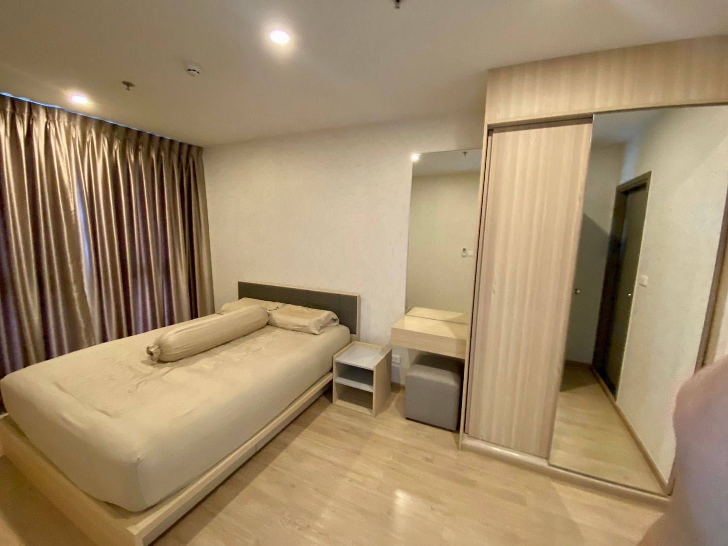 BS828  ขายคอนโด IDEO O2 สรรพวุธ เขตบางนา ไอดีโอ โอทู โอเอซิส ใกล้ BTS บางนา และBangkok Mall พร้อมส่วนกลางรวมกว่า 10 ไร่