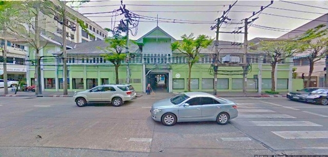 MRT หัวลำโพง 1กม. ท่าเรือสี่พระยา 500 เมตร ให้เช่า โชว์รูม โรงแรม เจริญกรุง สีลม 2ไร่ 3,600ตรม. ทำธุรกิจ ทำเลทอง 50นอน มีพื้นที่จอดรถ