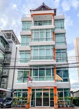  ให้เช่าและขาย อาคาร 5 ชั้น มีลิฟท์ ซอยนวลจันทร์  บึ่งกุ่มI