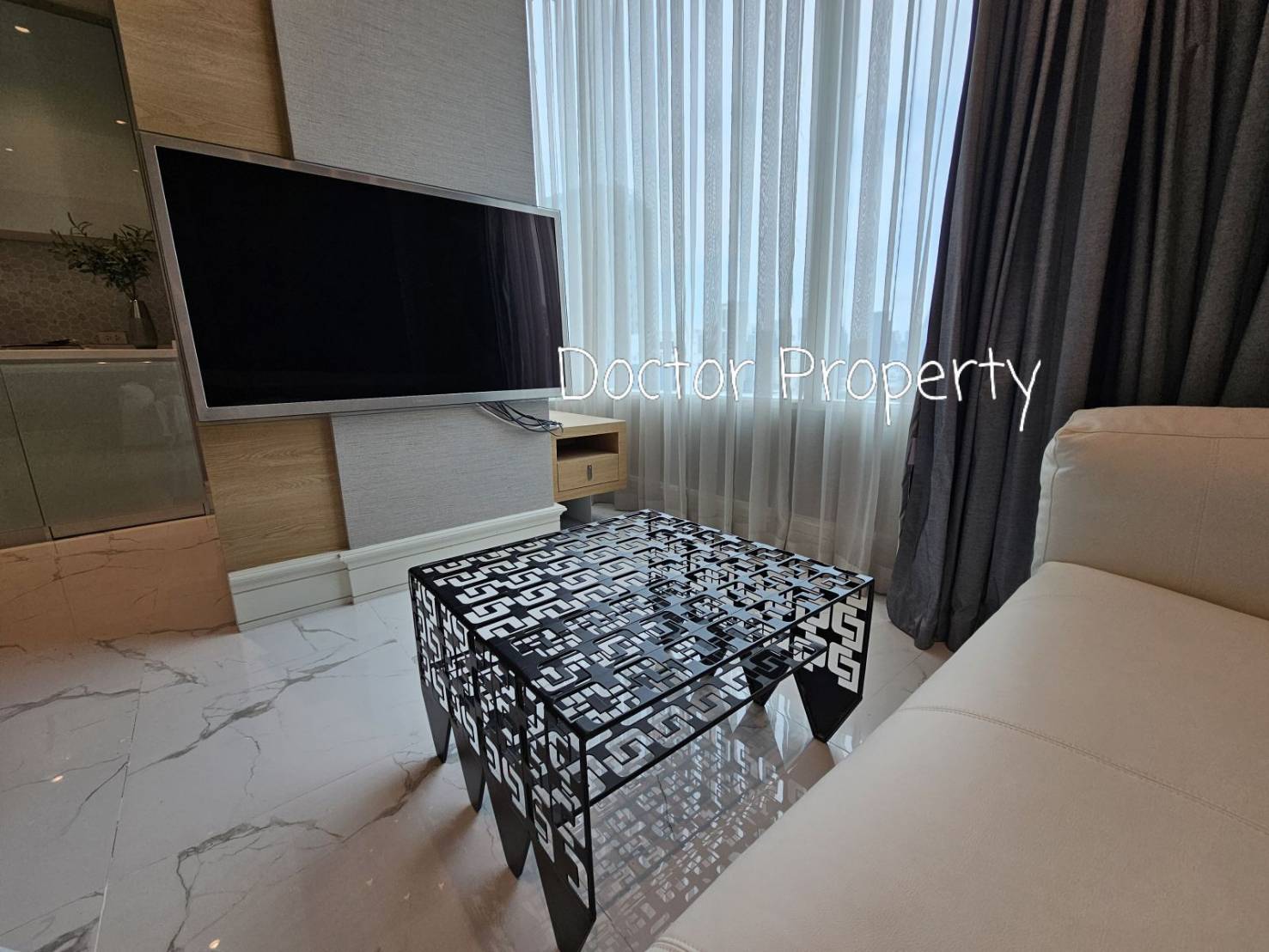 เรสซิเด้นซ์ใจกลางเมือง ตกแต่งใหม่ พร้อมอยู่  เอท ทองหล่อ 1 ห้องนอน 46.56 ตรม.  A Renovated Residence for Sale One Bedroom with Partial furnished, Eight Thonglor Residence  Area Usable 46.56 SQ.M. 