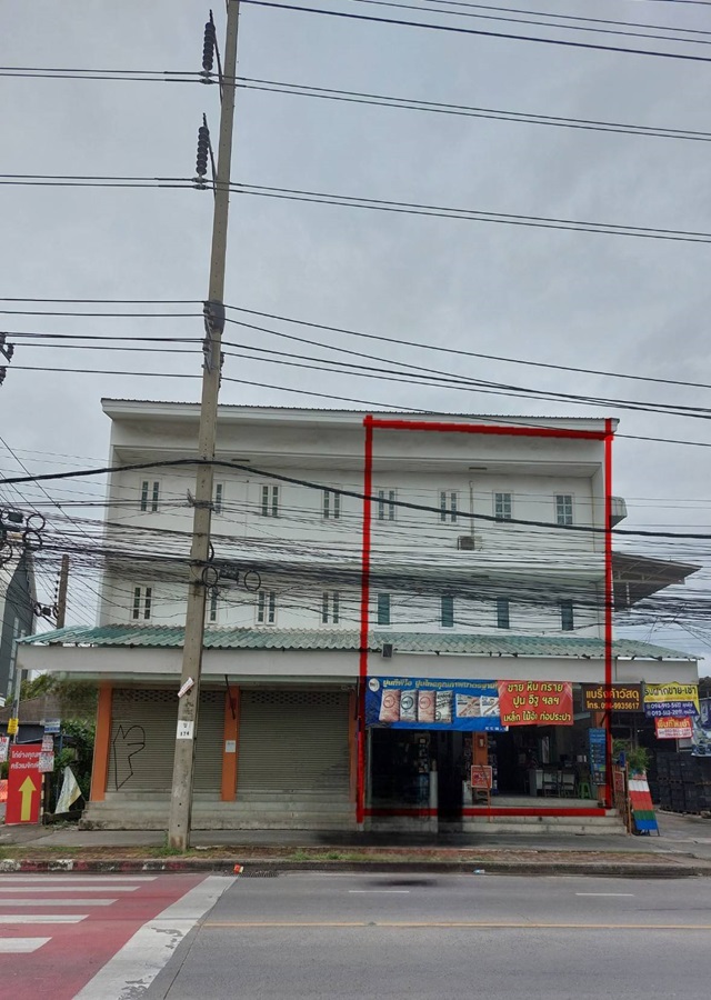ให้เช่า อาคารพาณิชย์  3 ชั้น เนื้อที่รวม 2 งาน 58.5 ตร.ว. หรือสามารถเช่าชั้น 1 ชั้นเดียวได้ ติดถนนใหญ่  สำโรงเหนือ สมุทรปราการ