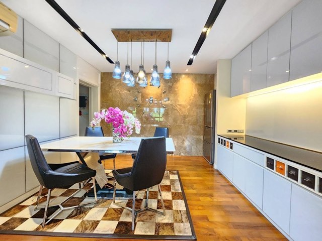 ขาย/ให้เช่า 55,000฿ คอนโด Silom City Resort วิวบ้านท่านทูต ห้องมุม ชั้น6  รับ (Co-Agent)