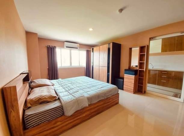 ห้องเดียวเท่านั้น ขายต่ำกว่าราคาประเมิน 1.59 ล้าน 32 ตรม. ไลฟ์แกรนด์ คอนโด ห้องสวยมาก เฟอร์นิเจอร์ครบ คอนโดเงินเหลือ ใกล้รวมโชค