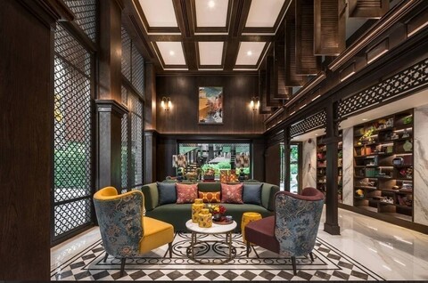 The Base Central ห้องสวย หรูหราสไตส์รีสอร์ท ทำเลดีสุดๆ ติดห้างเซ็นทรัล