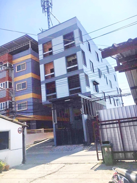 ถูกสุด MRT ศรีกรีฑา 1.5กม.5ฺนอน กรุงเทพกรีฑา5-13  ให้เช่าโฮมออฟฟิศ 4 ชั้น 40ตรว. 300ตรม. จดทะเบียนการค้าได้ 6น้ำ 3จอดรถ 6แอร์