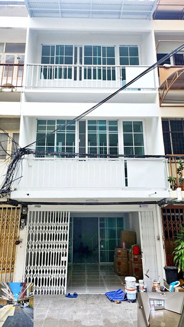 ถูกที่สุดใน3โลก สาธุประดิษฐ์23-31 BTS สุรศักดิ์ 2.5กม. ให้เช่าทาวน์เฮาส์ 3 ชั้น  22ตรว. 175ตรม. 5นอน 3น้ำ 1จอดรถ เซ็นทรัล พระราม 3