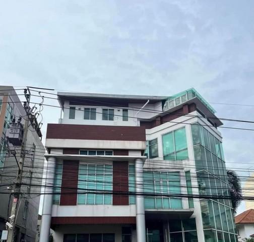 ให้เช่าโฮมออฟฟิศ 4 ชั้น ถนนตลาดบางใหญ่ นนทบุรี ตกแต่งแล้วพร้อมอยู่