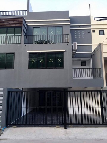 รหัสทรัพย์ R3109 ให้เช่า โฮมออฟฟิศ 6ชั้น เล่นระดับ ซอย ลาดพร้าว41 (ภาวนา)