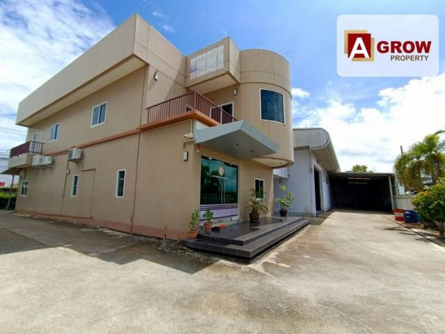 โรงงาน/โกดัง แปลงมุม ถนนเทพารักษ์ บางปลา42 มีขนาดพื้นที่กว้างรถใหญ่สามารถเข้า-ออกได้