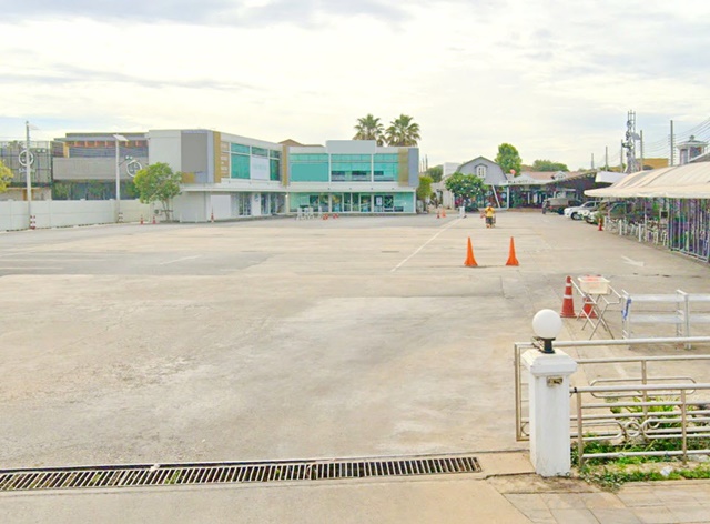 ถนนราชพฤกษ์ เดอะเซอเคิ้ล 111 ตรม. คลีนิคทำฟัน สปา ให้เช่า อาคารพาณิชย์ 2ชั้น 3-4 ห้องตรวจ 2น้ำ  รถไฟตลิ่งชั่น  พรานนก กาญจนาภิเษก