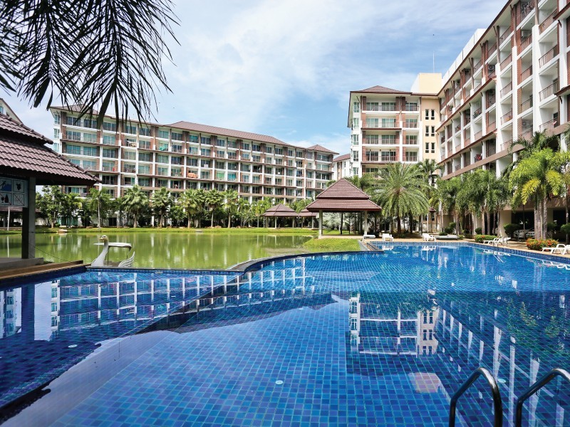 (โทร 082-784-7036) ขายคอนโด AD บางเสร่ 1 ห้องนอน 1 ห้องนั่งเล่น 54 ตรม. ห้องใหญ่ ใจกลางบางเสร่ Spacious and Stylish Condo in Bang Sare