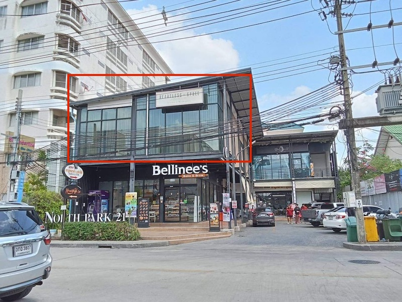 BH3004  ด่วน เซ้งพื้นที่ 65 ตร.ม. ชั้น2 ด้านหน้าหันไปทางถนน ที่ตกแต่งสวยงาม พร้อมอยู่ ซอยชินเขต 2/40 งามวงศ์วาน 47 แยก 42