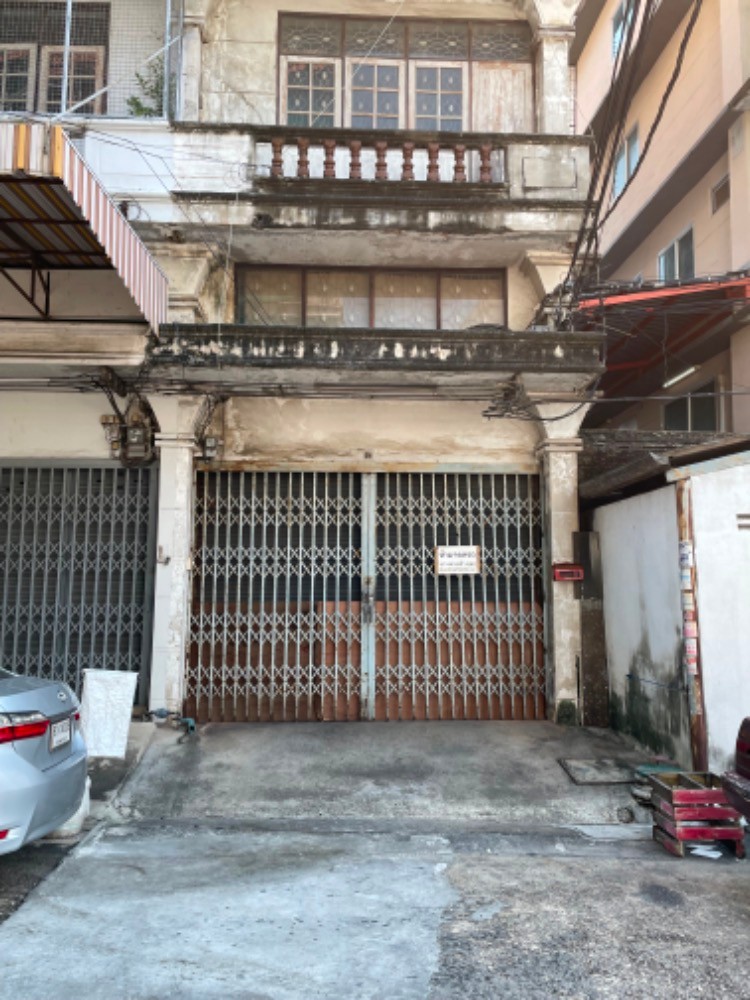 SALE/RENT ขายหรือเช่า ตึกแถว 4.5 ชั้น ติดถนนพระราม 2 ซ.25 