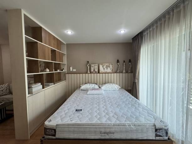 ขายต่ำกว่าราคาประเมิน 2.99 ล้าน 42 ตรม. รวีวารี คอนโด นิมมาน 15 ระเบียงกว้าง? ขายพร้อมเฟอร์ ห้องสวยพร้อมเข้าอยู่ ซื้ออยู่เองหรือปล่อยเช่าได้