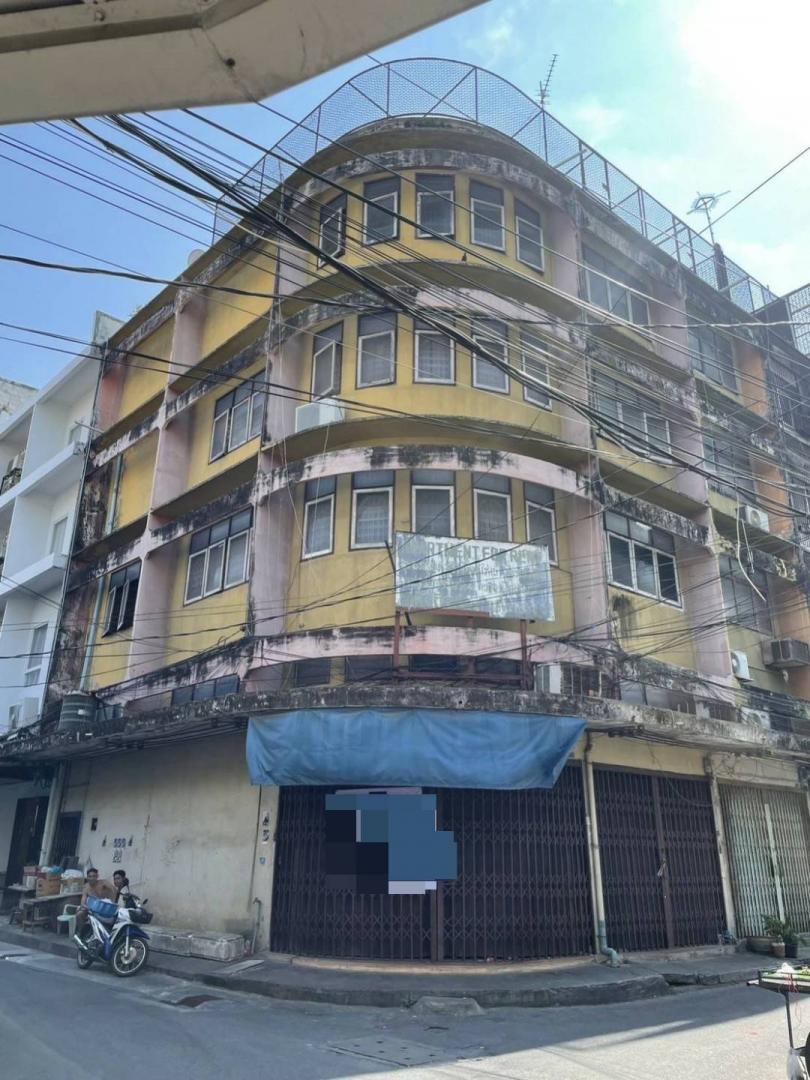 BS868 ขายอาคารพาณิชย์ 4.5 ชั้น ห้องหัวมุม ซอยสีลม 22 ? ทำเลทองตรงข้ามวัดแขก เขตบางรัก