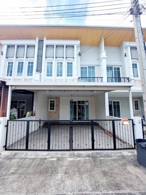 BS871 ขายทาวน์เฮาส์หลังใหญ่ โกลเด้น ทาวน์ รามอินทรา ? คู้บอน (Golden Town Ramintra ? Khubon) รีโนเวทใหม่ พร้อมอยู่