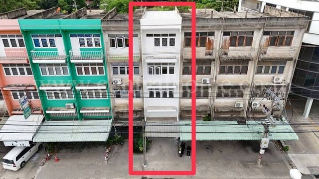 อาคารพาณิชย์?4 ชั้น ติวานนท์ - ปากเกร็ด นนทบุรี ตกแต่งใหม่