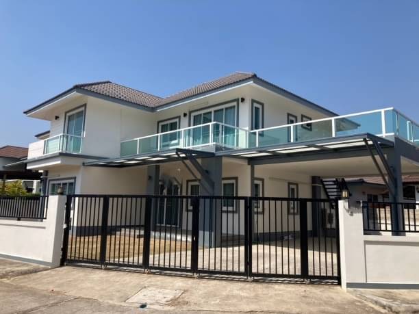 โซนหางดง บ้านธารดง ให้เช่า 40,000 บาท/เดือน บ้านเดี่ยว 2 ชั้น ใกล้กาดฝรั่ง บ้านแหวน สไตล์โมเดิร์น เฟอร์นิเจอร์ครบ