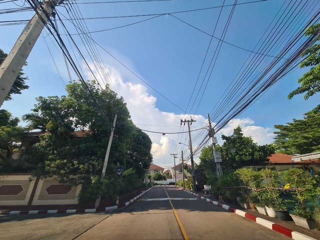 บ้าน - เดินทางสดวกสบาย -